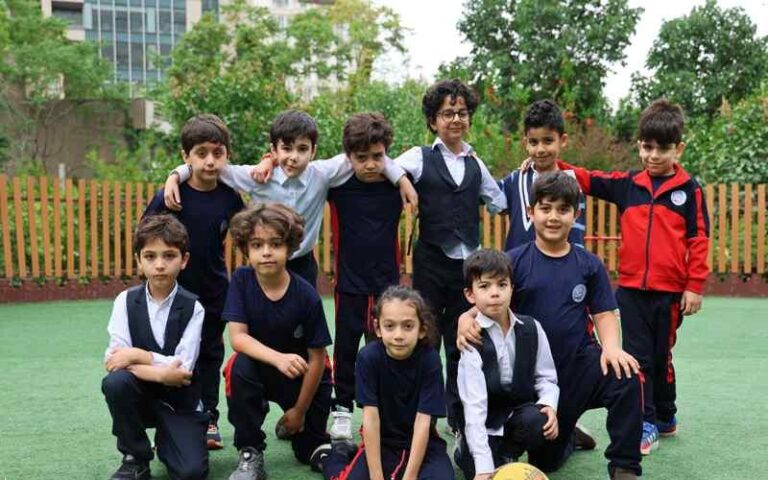 حیاط