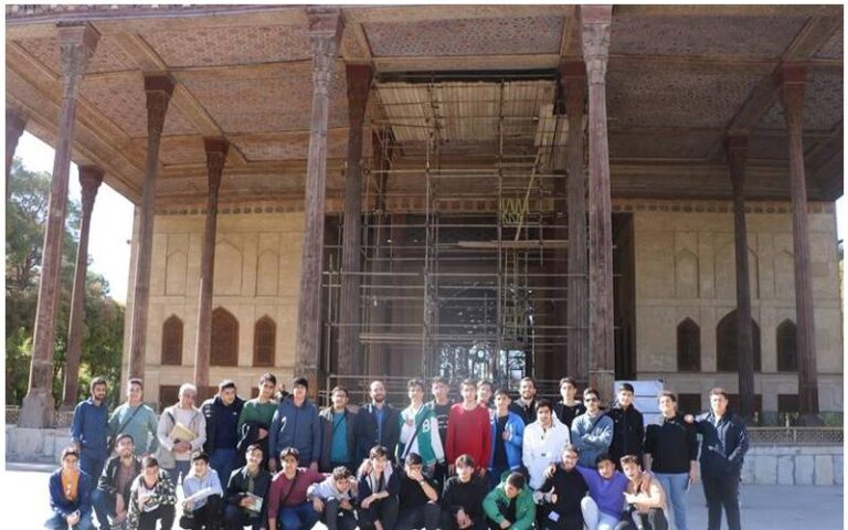 دبیرستان متوسطه دوره دوم پسرانه غیر دولتی مفید (واحد نیایش، تخصصی