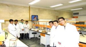 دبیرستان متوسطه دوره دوم پسرانه غیر دولتی مفید 2