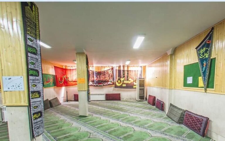 دبستان نیما یوشیج