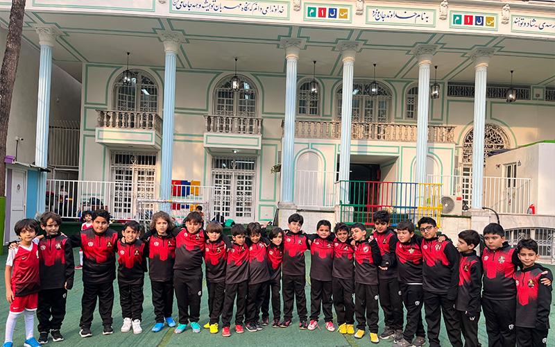 دبیرستان پیش دبستان پسرانه غیر دولتی سلام پیروز
