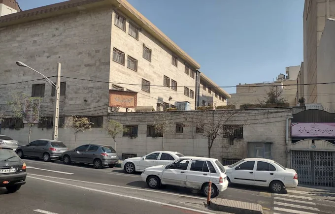 دبیرستان متوسطه دوره دوم دخترانه غیر دولتی آئین روشن نور