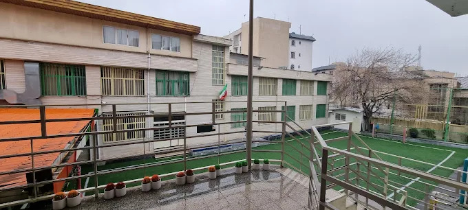 دبیرستان غیردولتی پسرانه شهید دانش