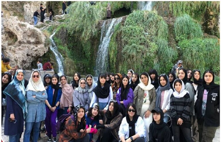 جهانگردی دانش‌آموزان