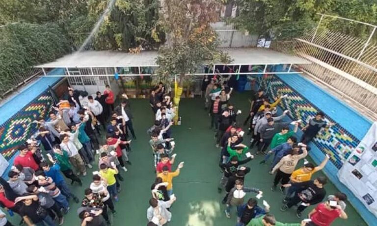 مراسم دانش‌آموزان