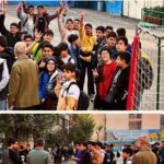 دسته‌ای از دانش‌آموزان و اساتید در حیاط مدرسه در حین یک رویداد یا فعالیت گروهی جمع‌شده‌اند