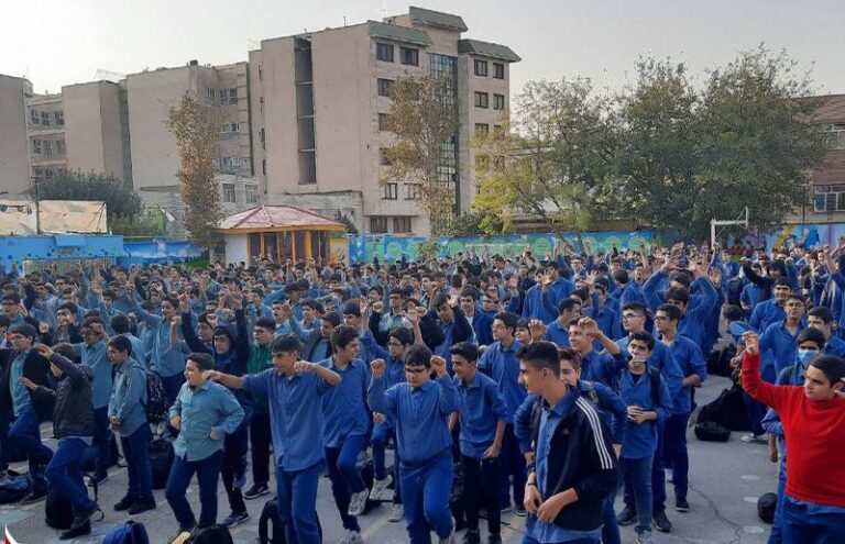 فعالیت دانش‌آموزان