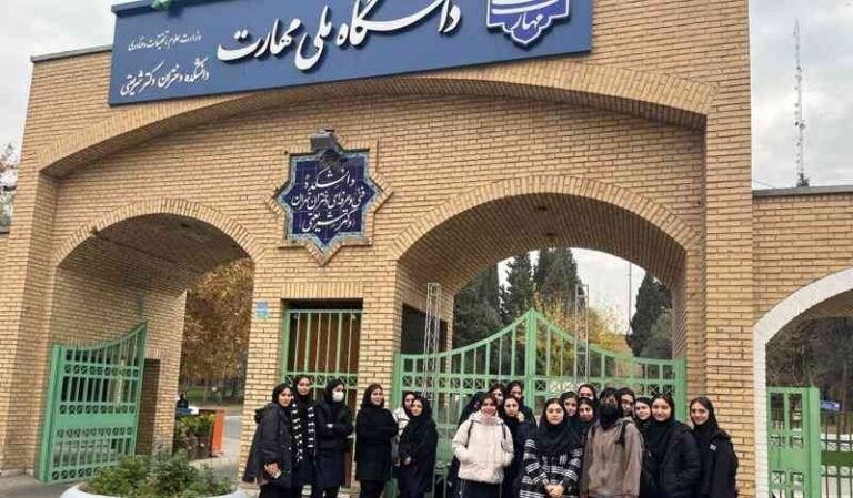 هنرستان فنی حرفه ای راه روشن