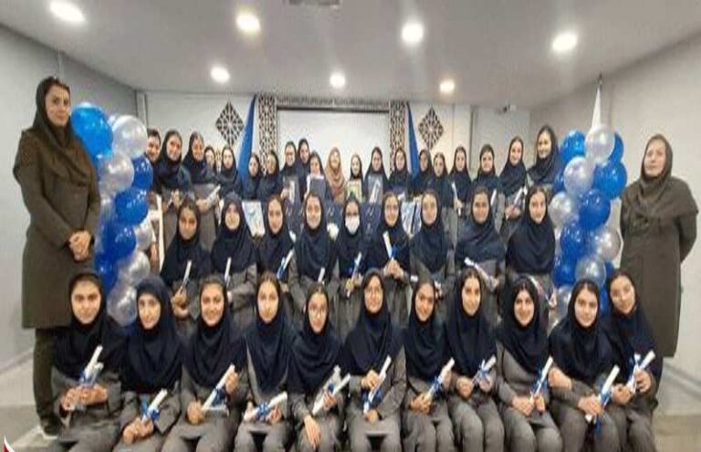 فضای فرهنگی و اجتماعی غنی