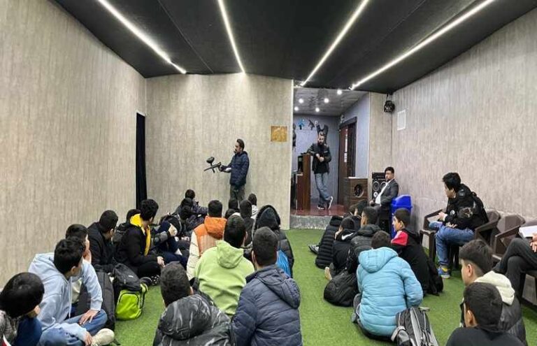 برنامه دانش‌آموزان