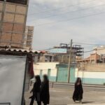 تابلوی سردر دبیرستان پسرانه حضرت امام خامنه‌ای در خانی‌آباد نو تهران