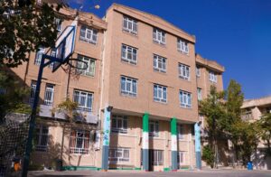 نمای ساختمان مدرسه