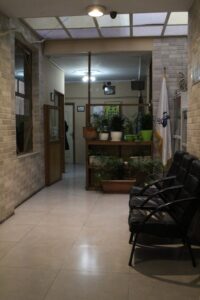 راهرو و فضای داخلی دبیرستان دخترانه مدرسان تهران