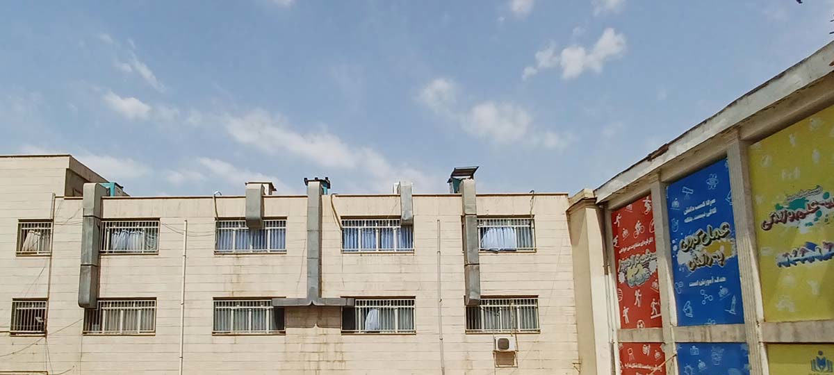 نمای ساختمان در تصویر پروفایل نیک‌انجام